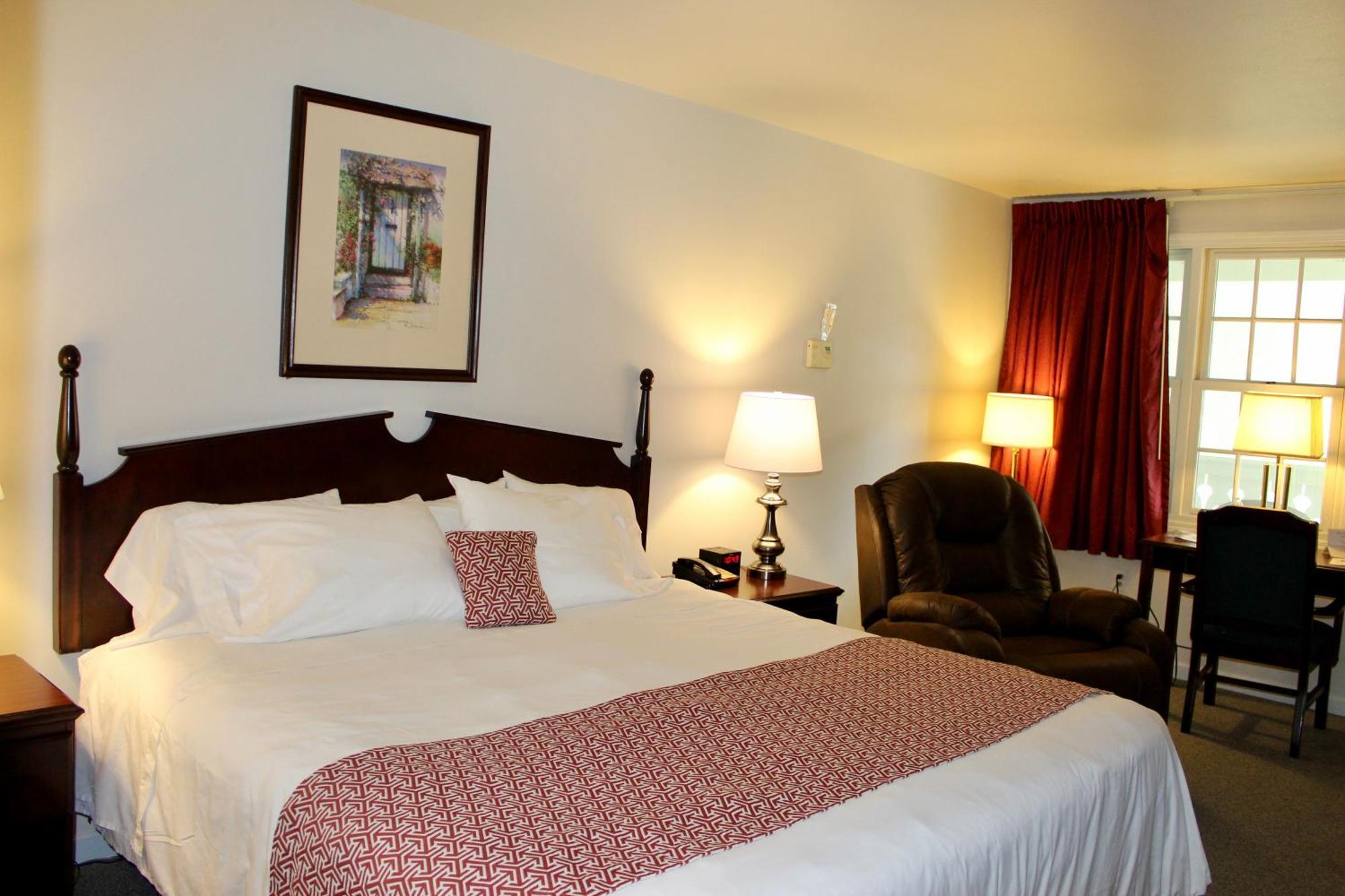 The Chalet Motel Mequon エクステリア 写真